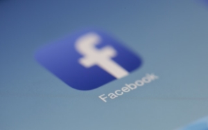 	 Facebook app simulates Alzheimer’s by erasing your timeline